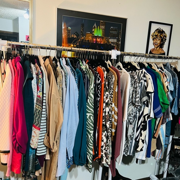 ✨ CLEAN OUT SALE ✨ - Picture 2 of 8